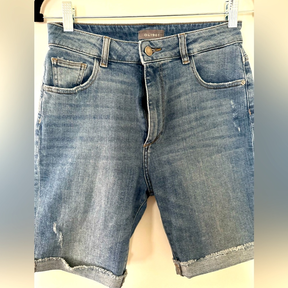 DL1961 Denim High Rise Vintage Straight Jerry Bermuda Shorts Distressed Size 26